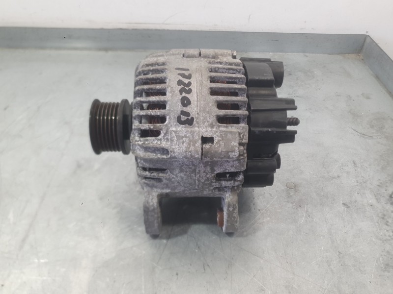 Recambio de alternador para volkswagen polo v (6r1, 6c1) 1.4 (6r1) referencia OEM IAM 036903024H  
