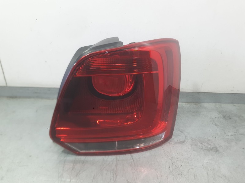 Recambio de piloto trasero derecho para volkswagen polo v (6r1, 6c1) 1.4 (6r1) referencia OEM IAM 6R0945096AH  