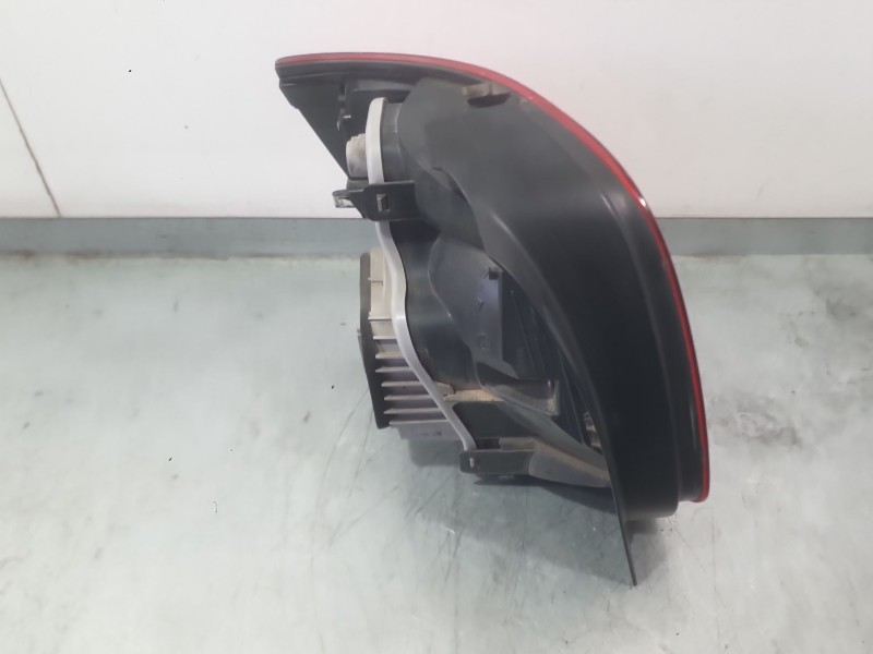 Recambio de piloto trasero derecho para volkswagen polo v (6r1, 6c1) 1.4 (6r1) referencia OEM IAM 6R0945096AH  