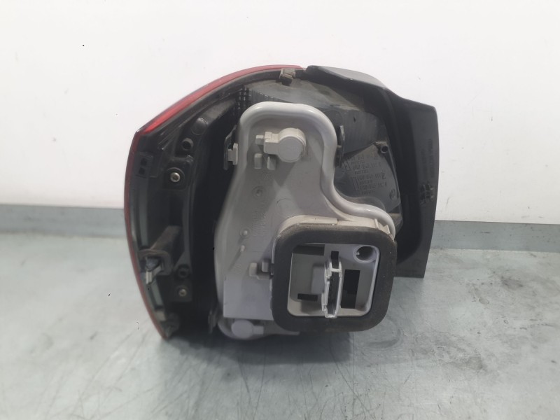 Recambio de piloto trasero derecho para volkswagen polo v (6r1, 6c1) 1.4 (6r1) referencia OEM IAM 6R0945096AH  