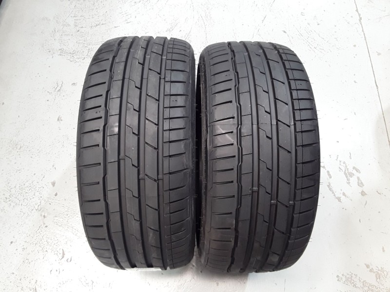 Recambio de neumatico pareja para neumaticos nuevos - referencia OEM IAM 225401892Y HANKOOK 225/40/18/92Y