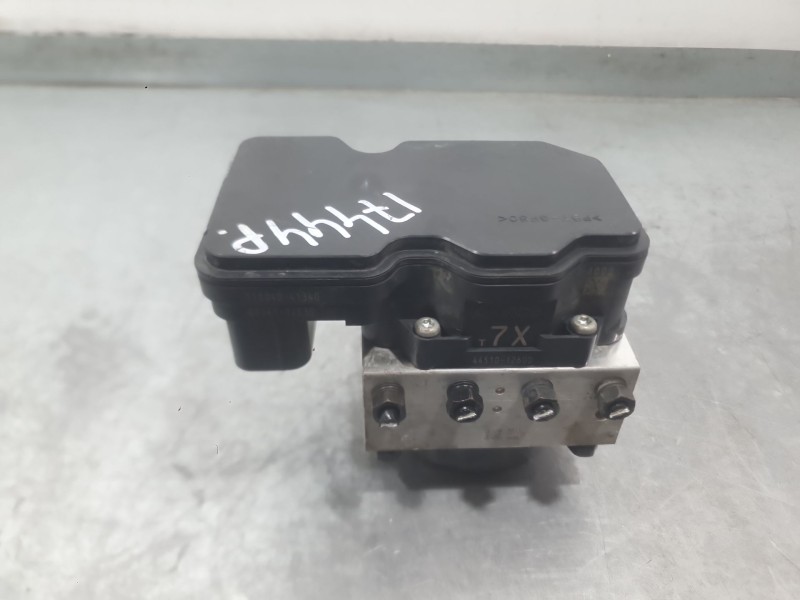 Recambio de abs para toyota corolla ranchera familiar (_e21_) 1.8 hybrid (zwe211) referencia OEM IAM 4451012600  