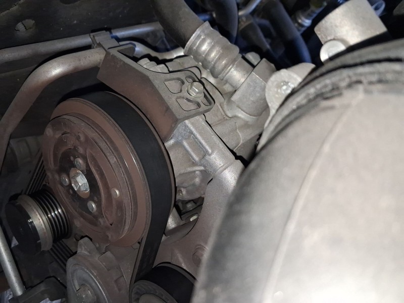 Recambio de compresor aire acondicionado para fiat 500 (312_) 0.9 (312axm1b) referencia OEM IAM 71797201  