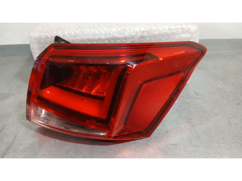 Recambio de piloto trasero derecho exterior para seat arona (kj7, kjp) 1.0 tsi referencia OEM IAM 6F9945096B  