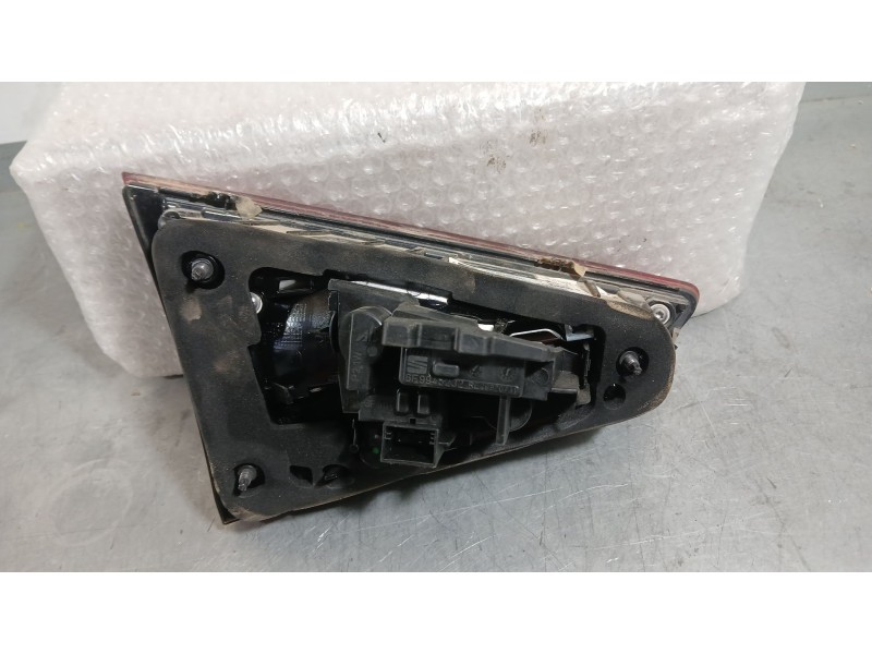 Recambio de piloto trasero derecho interior para seat arona (kj7, kjp) 1.0 tsi referencia OEM IAM 6F9945094D  