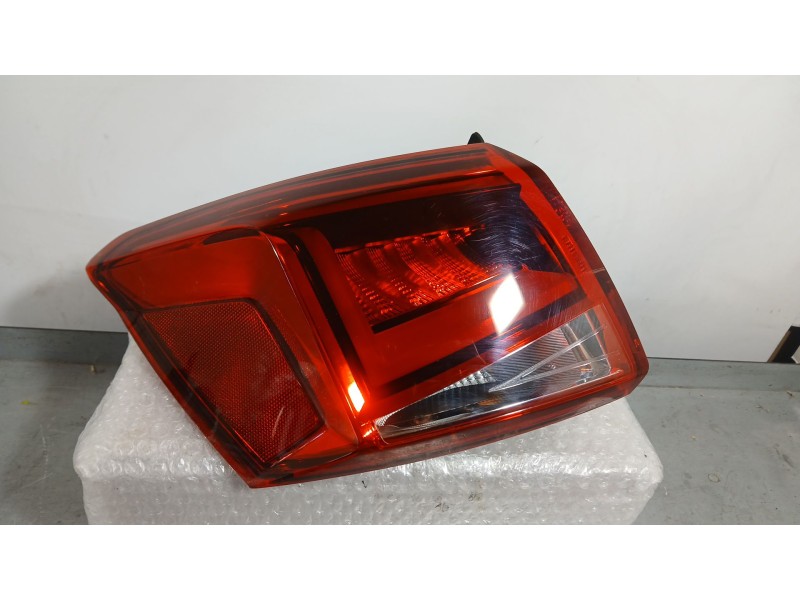 Recambio de piloto trasero izquierdo exterior para seat arona (kj7, kjp) 1.0 tsi referencia OEM IAM 6F9945095B  