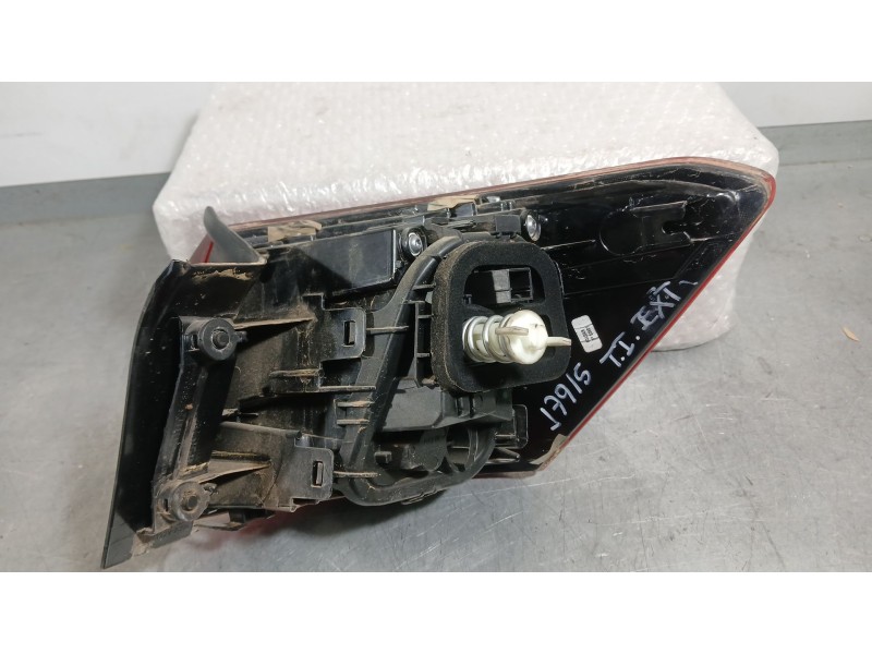 Recambio de piloto trasero izquierdo exterior para seat arona (kj7, kjp) 1.0 tsi referencia OEM IAM 6F9945095B  