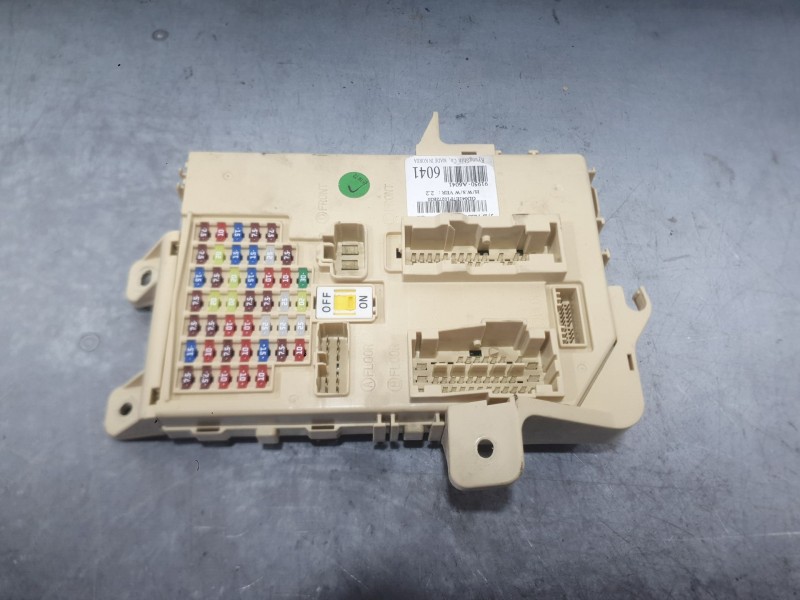 Recambio de caja reles / fusibles para hyundai i30 (gd) 1.6 crdi referencia OEM IAM   