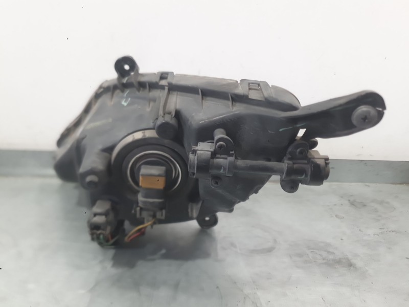 Recambio de faro antiniebla derecho para hyundai i30 (gd) 1.6 crdi referencia OEM IAM 92202A6110  