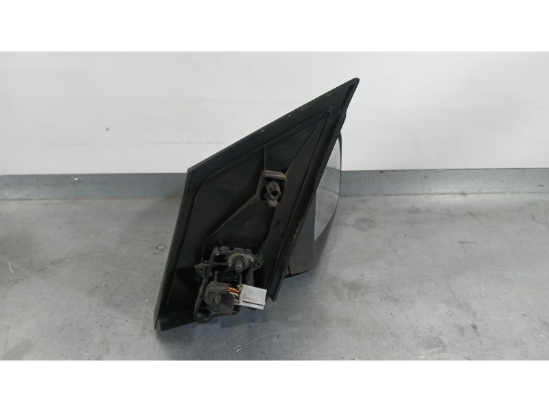 Recambio de retrovisor derecho para ford focus ii (da_, hcp, dp) 1.6 tdci referencia OEM IAM 8M5117682YF  