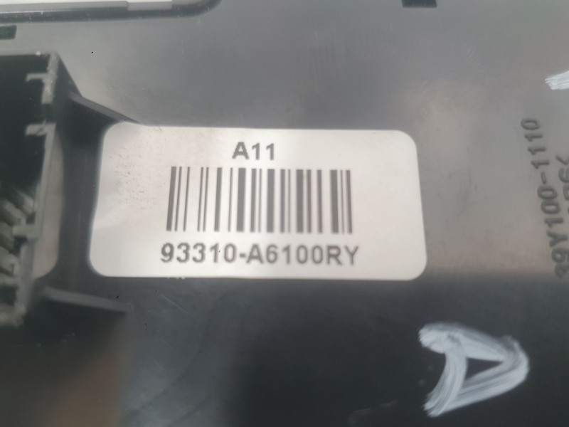 Recambio de mando luces para hyundai i30 (gd) 1.6 crdi referencia OEM IAM 93310A6100RY  