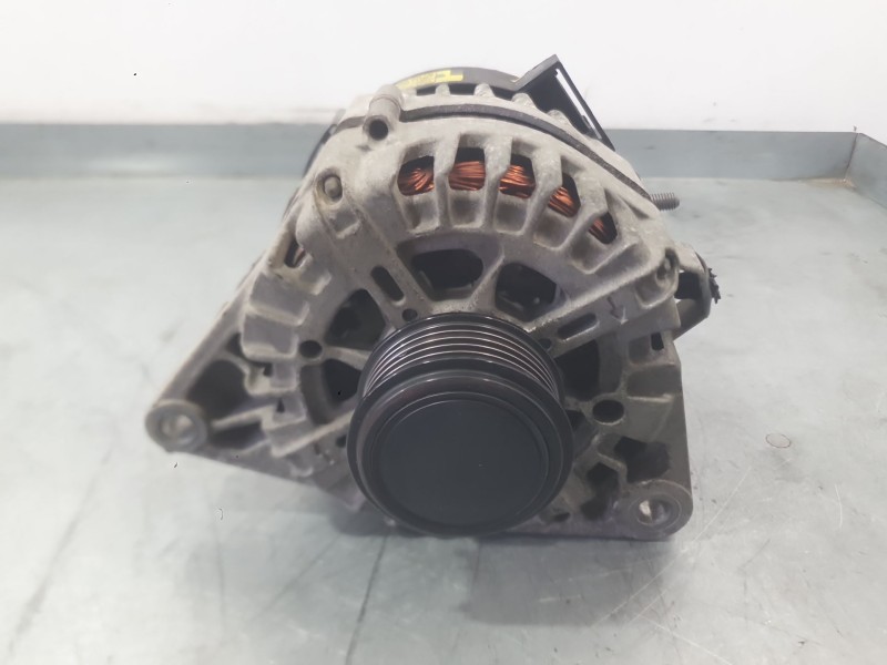 Recambio de alternador para hyundai i30 (gd) 1.6 crdi referencia OEM IAM 373002A850  