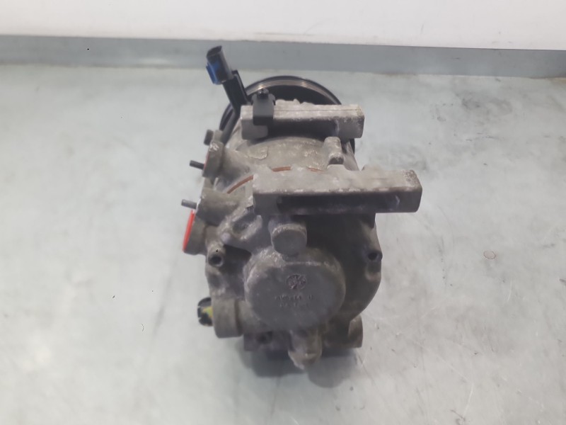 Recambio de compresor aire acondicionado para hyundai i30 (gd) 1.6 crdi referencia OEM IAM 97701A6700  