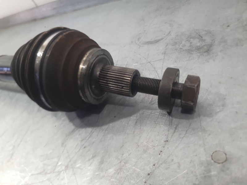 Recambio de transmision delantera derecha para volkswagen golf v (1k1) 1.9 tdi referencia OEM IAM 5Q0407272FF  
