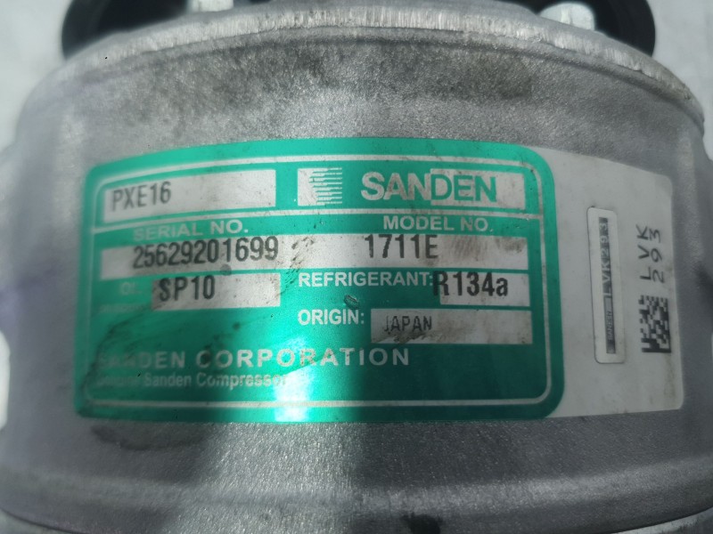 Recambio de compresor aire acondicionado para volkswagen golf v (1k1) 1.9 tdi referencia OEM IAM 1K0820859F  