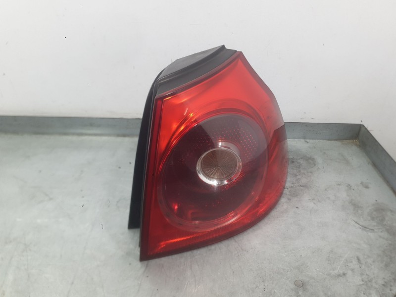 Recambio de piloto trasero derecho exterior para volkswagen golf v (1k1) 1.9 tdi referencia OEM IAM 1K6945096AA  