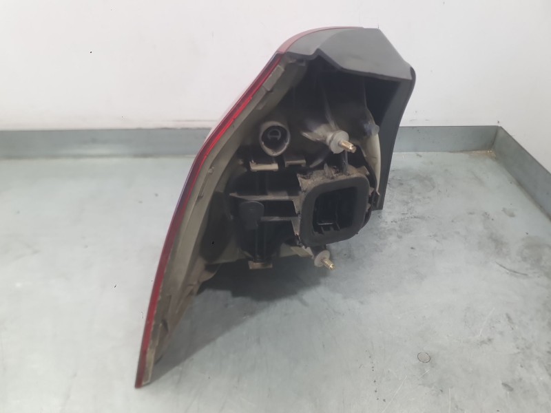 Recambio de piloto trasero derecho exterior para volkswagen golf v (1k1) 1.9 tdi referencia OEM IAM 1K6945096AA  