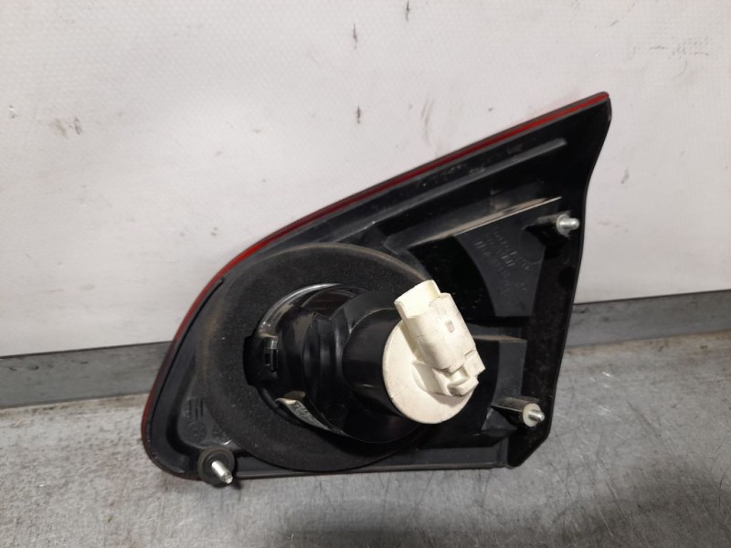 Recambio de piloto trasero izquierdo interior para nissan qashqai (j10) tekna premium referencia OEM IAM 89071063  