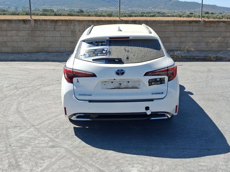 toyota corolla ranchera familiar (_e21_) del año 2024