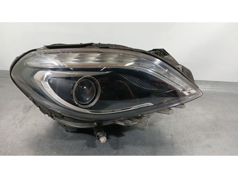 Recambio de faro derecho para mercedes-benz clase b sports tourer (w246, w242) b 180 cdi (246.200) referencia OEM IAM A246820023