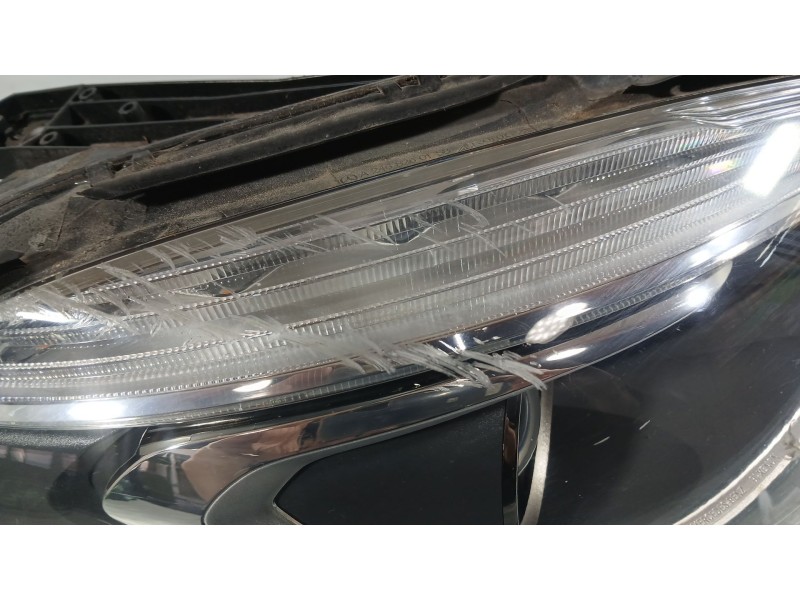 Recambio de faro derecho para mercedes-benz clase b sports tourer (w246, w242) b 180 cdi (246.200) referencia OEM IAM A246820023
