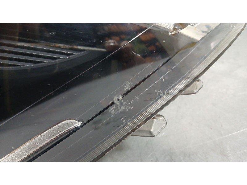 Recambio de faro derecho para mercedes-benz clase b sports tourer (w246, w242) b 180 cdi (246.200) referencia OEM IAM A246820023
