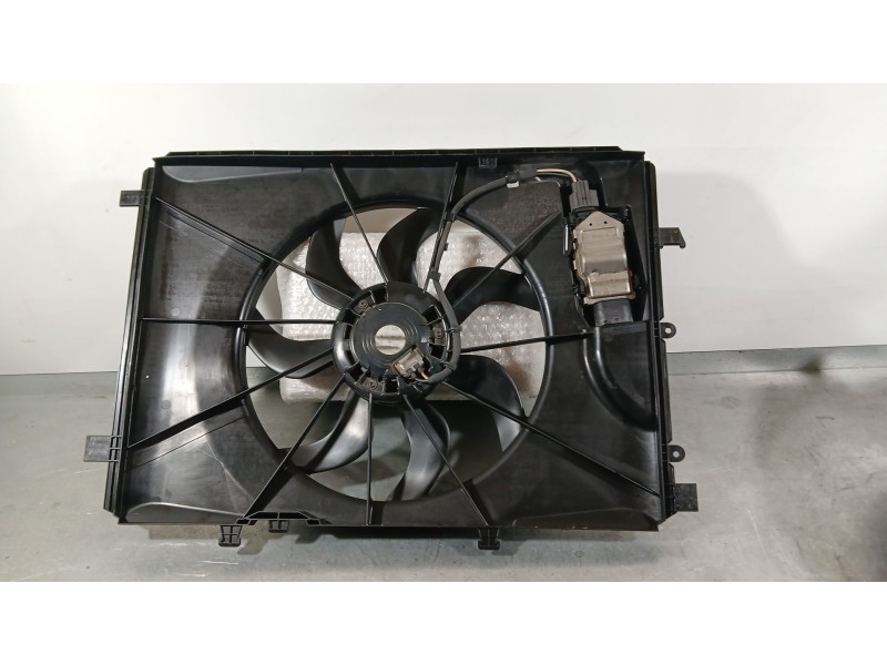 Recambio de electroventilador para mercedes-benz clase b sports tourer (w246, w242) b 180 cdi (246.200) referencia OEM IAM A2465