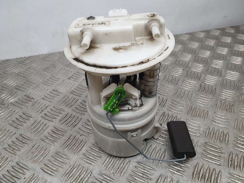 Recambio de aforador para dacia sandero stepway referencia OEM IAM 172021904R  