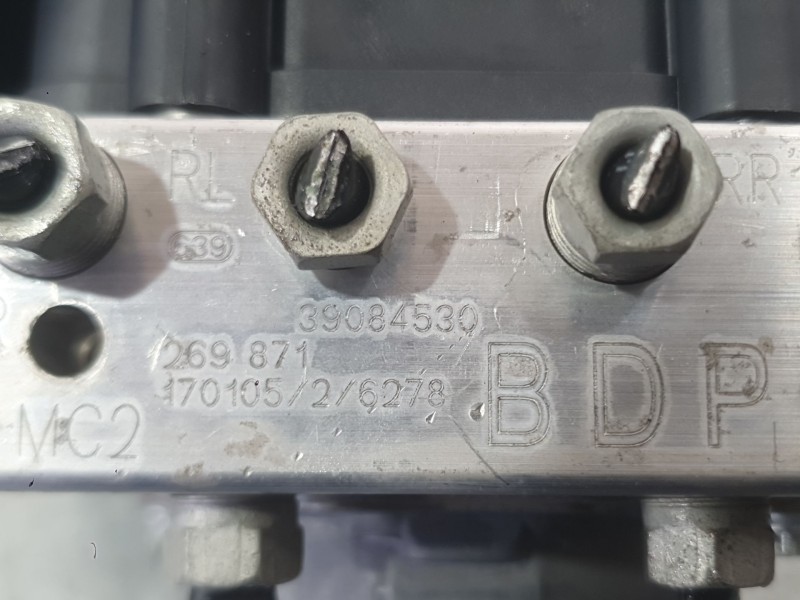 Recambio de abs para opel corsa e (x15) 1.4 (08, 68) referencia OEM IAM 95522565  