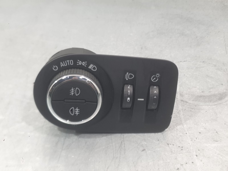 Recambio de mando luces para opel corsa e (x15) 1.4 (08, 68) referencia OEM IAM 13470446  