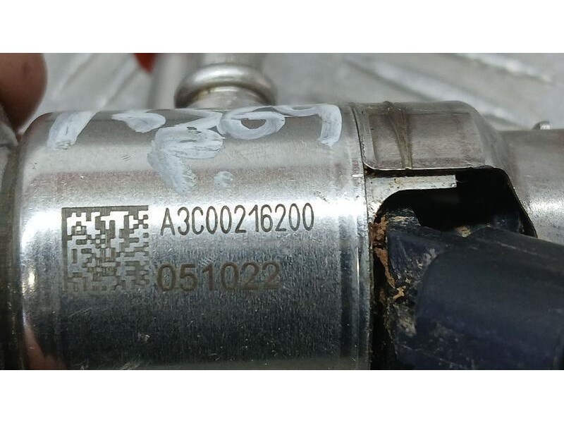 Recambio de inyector adblue para opel combo furgoneta/monovolumen (k9) 1.5 d referencia OEM IAM 9842811780  A3C00216200