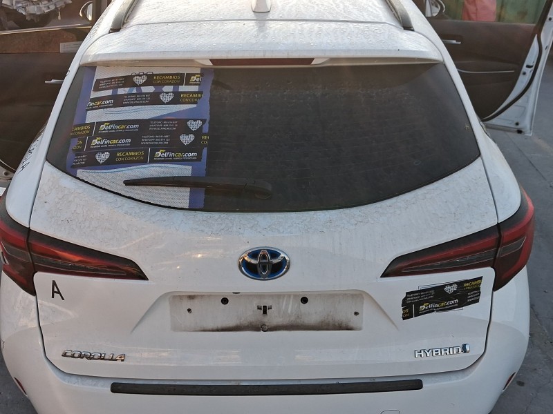 Recambio de porton trasero para toyota corolla ranchera familiar (_e21_) 1.8 hybrid (zwe211) referencia OEM IAM 6700502780  