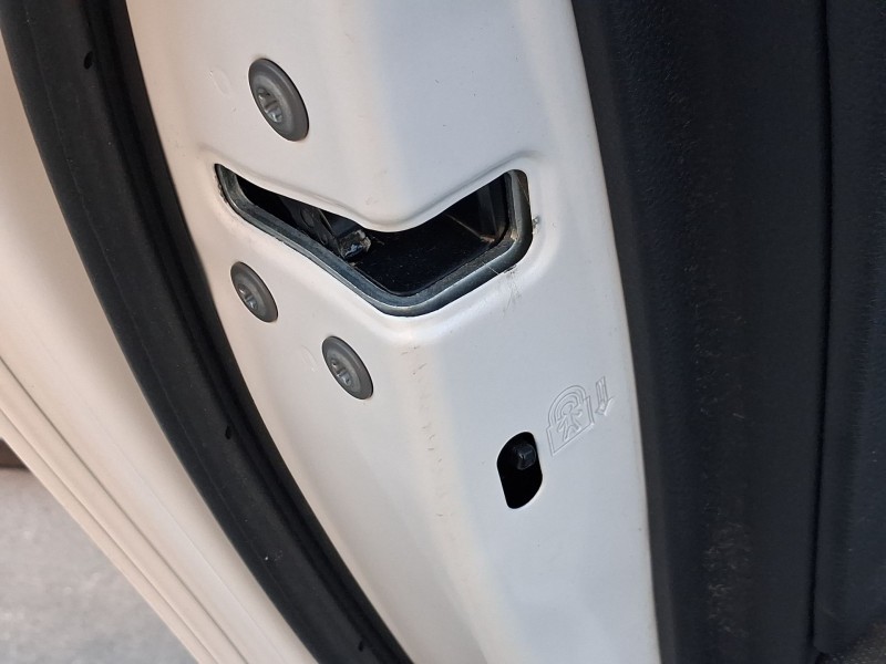 Recambio de cerradura puerta trasera izquierda para toyota corolla ranchera familiar (_e21_) 1.8 hybrid (zwe211) referencia OEM 