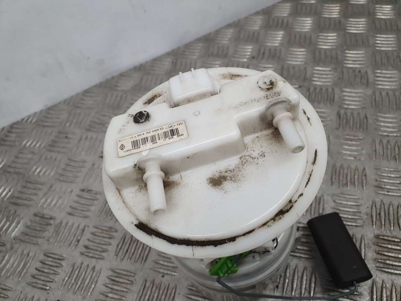 Recambio de aforador para dacia sandero stepway referencia OEM IAM 172021904R  