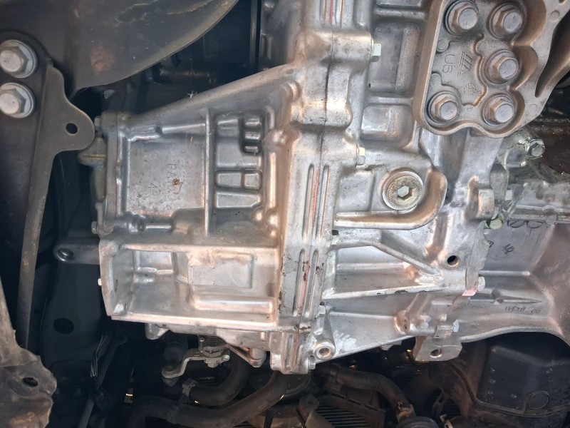 Recambio de caja cambios para toyota corolla ranchera familiar (_e21_) 1.8 hybrid (zwe211) referencia OEM IAM 3090002060  
