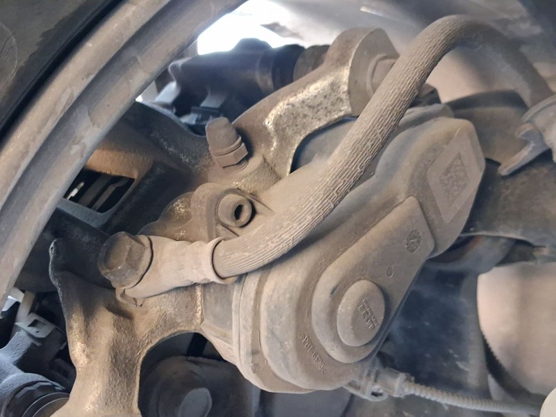 Recambio de pinza freno trasera izquierda para toyota corolla ranchera familiar (_e21_) 1.8 hybrid (zwe211) referencia OEM IAM 4