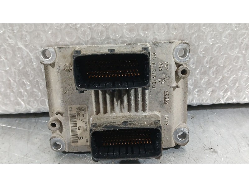 Recambio de centralita motor uce para alfa romeo 147 (937_) 1.6 16v t.spark eco (937.axa1a, 937.bxa1a) referencia OEM IAM 735018