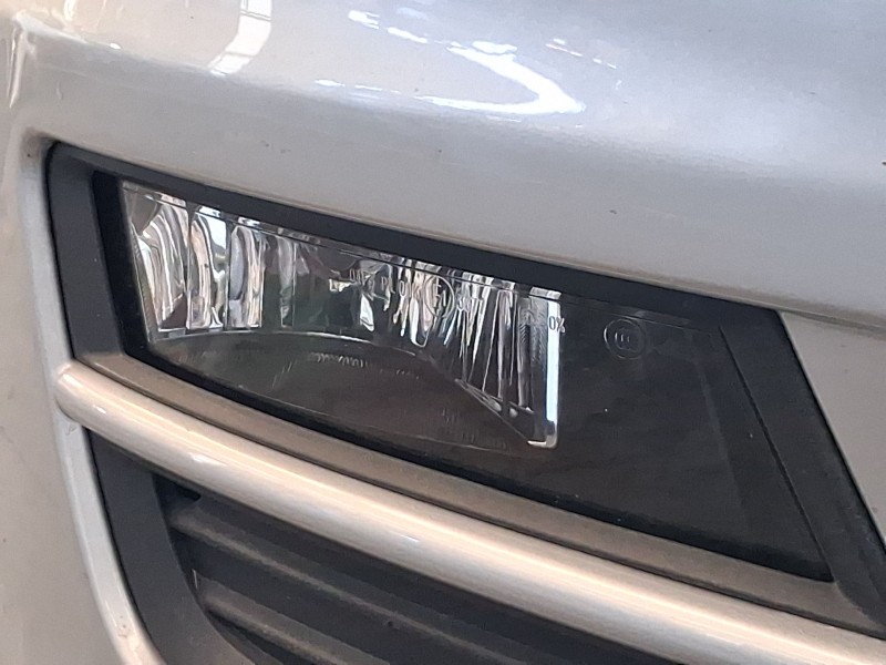 Recambio de faro antiniebla derecho para volkswagen golf vii (5g1, bq1, be1, be2) 1.4 tsi referencia OEM IAM 5G0941662J  