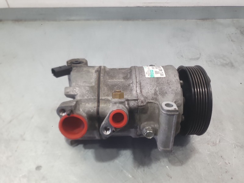 Recambio de compresor aire acondicionado para volkswagen polo v (6r1, 6c1) 1.6 tdi referencia OEM IAM 1K0820808F  