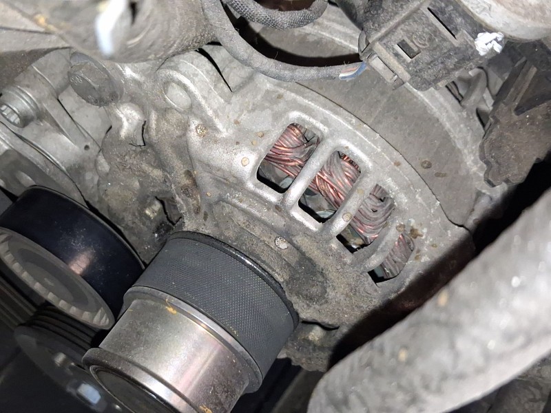 Recambio de alternador para volkswagen golf vii (5g1, bq1, be1, be2) 1.4 tsi referencia OEM IAM 04E903015PX 04E903015P 