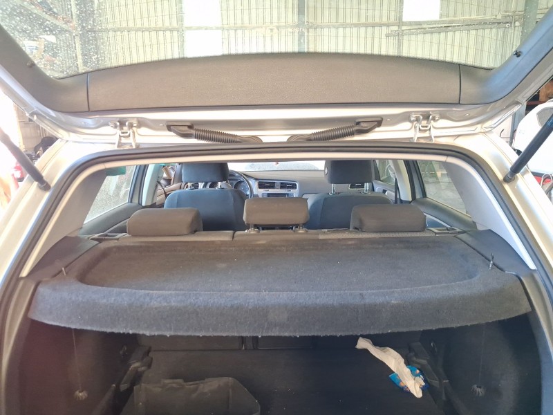 Recambio de bandeja trasera para volkswagen golf vii (5g1, bq1, be1, be2) 1.4 tsi referencia OEM IAM 5G6867769GEH8  