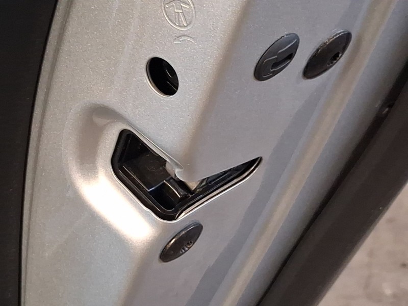 Recambio de cerradura puerta trasera derecha para volkswagen golf vii (5g1, bq1, be1, be2) 1.4 tsi referencia OEM IAM 5K4839016A