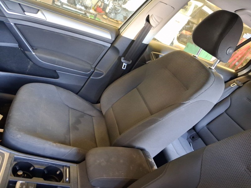 Recambio de asiento delantero derecho para volkswagen golf vii (5g1, bq1, be1, be2) 1.4 tsi referencia OEM IAM  C/AIRBAG 