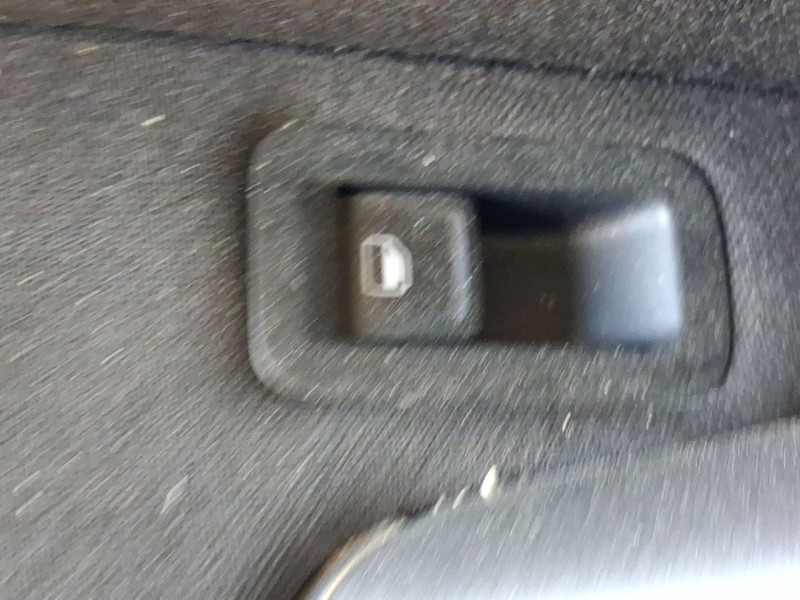 Recambio de mando elevalunas trasero izquierdo para volkswagen golf vii (5g1, bq1, be1, be2) 1.4 tsi referencia OEM IAM 5G095985