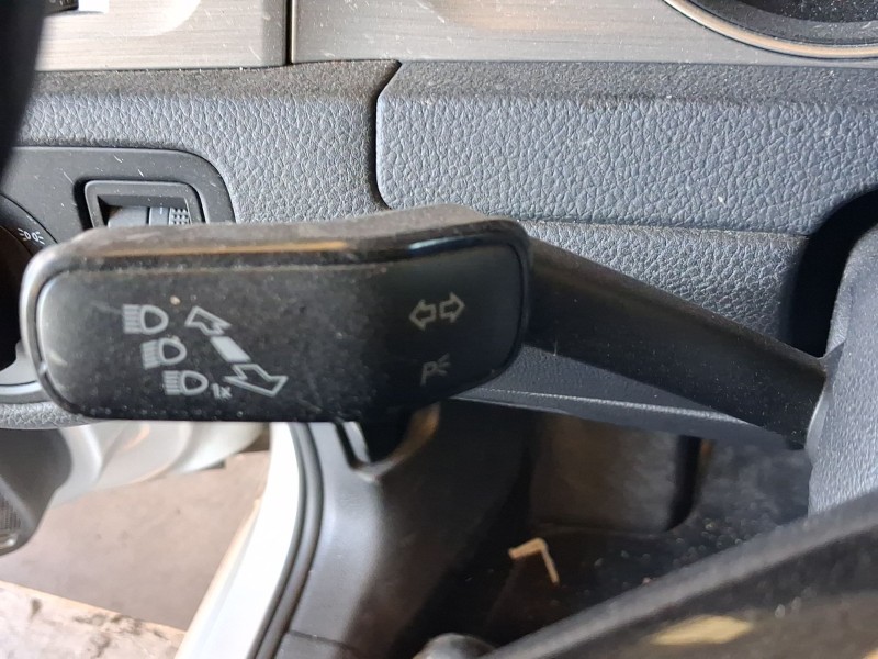 Recambio de mando luces y limpia para volkswagen golf vii (5g1, bq1, be1, be2) 1.4 tsi referencia OEM IAM   