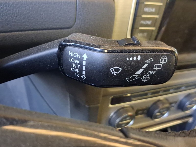 Recambio de mando luces y limpia para volkswagen golf vii (5g1, bq1, be1, be2) 1.4 tsi referencia OEM IAM   