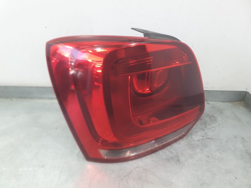 Recambio de piloto trasero izquierdo para volkswagen polo v (6r1, 6c1) 1.6 tdi referencia OEM IAM 6R0945095AH  