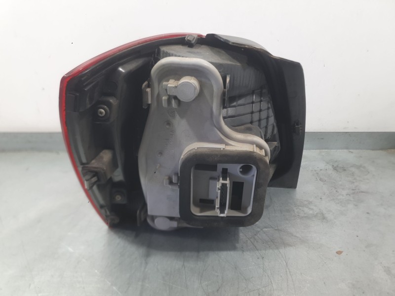 Recambio de piloto trasero derecho para volkswagen polo v (6r1, 6c1) 1.6 tdi referencia OEM IAM 6R0945096AH  