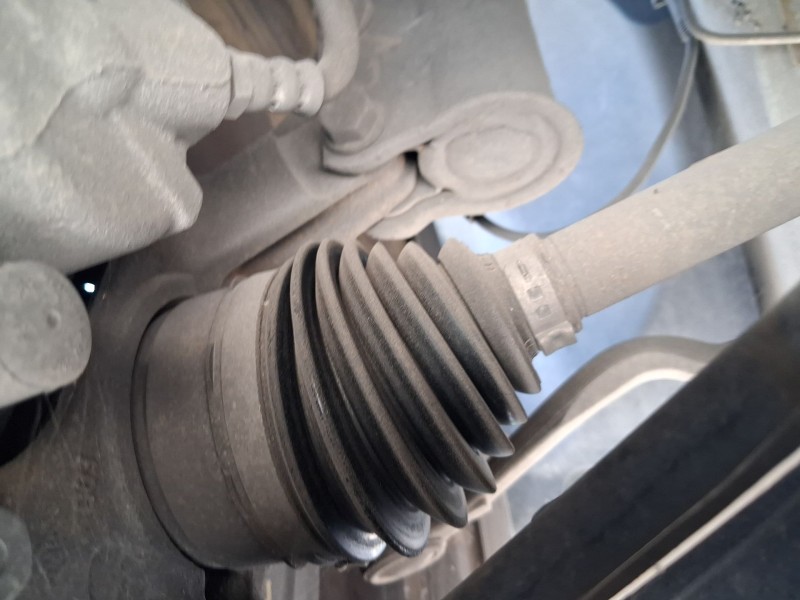 Recambio de transmision delantera derecha para renault express furgoneta/monovolumen 1.5 blue dci 75 (f6aa) referencia OEM IAM 3