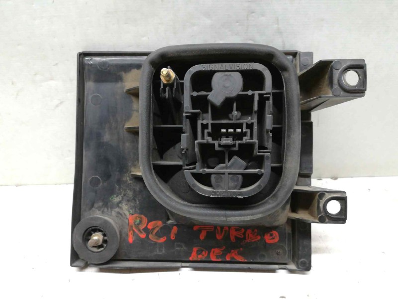 Recambio de piloto trasero derecho para renault 21 berlina (b/l48) tl referencia OEM IAM   INTERIOR